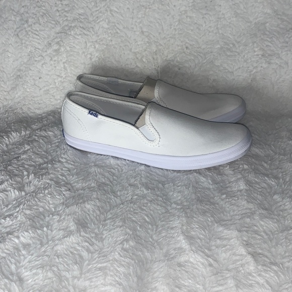 NWOT Keds Classic White Canvas Slip-Ons - Picture 6 of 7